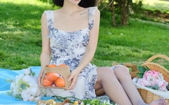 再往里一点啊对就是哪里